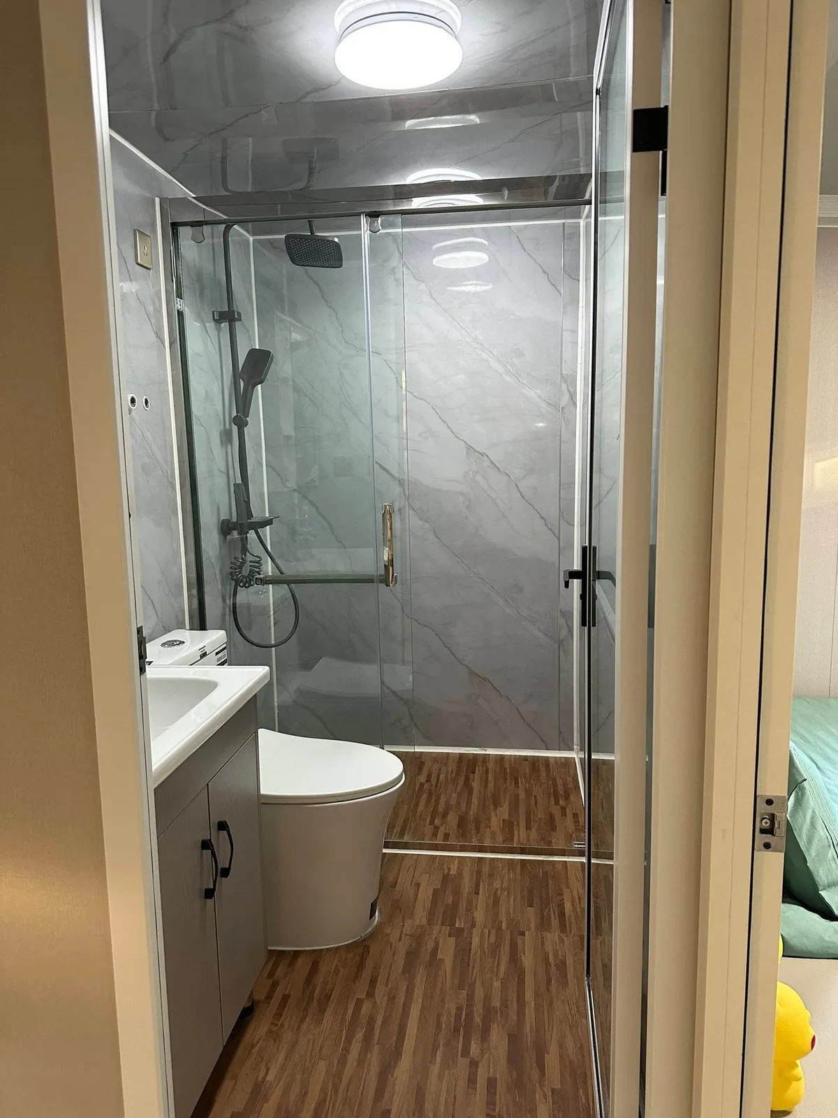 20FT Bathroom Model 1