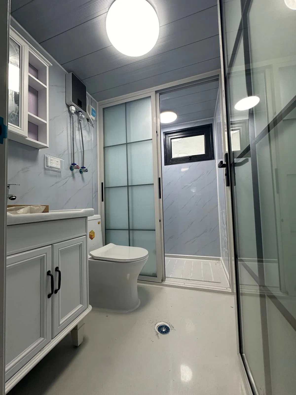 20FT Bathroom Model 2