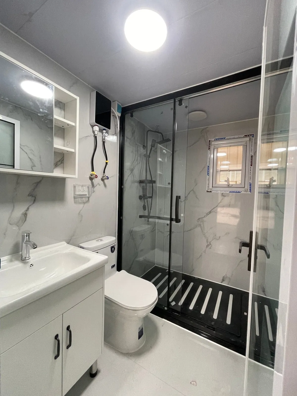 20FT Bathroom Model 5