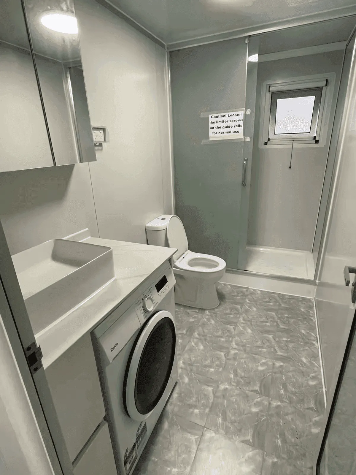 40FT Bathroom Model 13