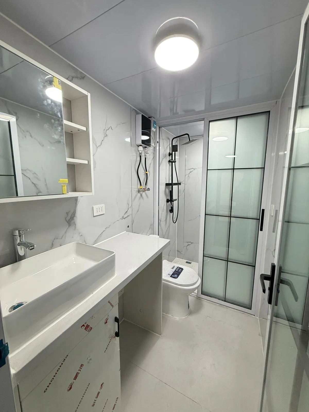 40FT Bathroom Model 4